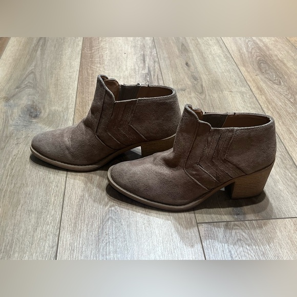 Altar’s State Brown Suede Heeled Ankle Boots Women’s 8 - Picture 6 of 7